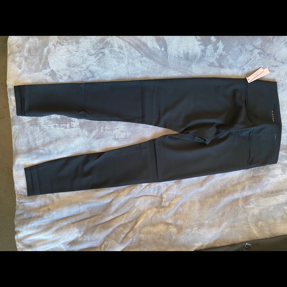 Never Worn Victoria’s Secret Leggings